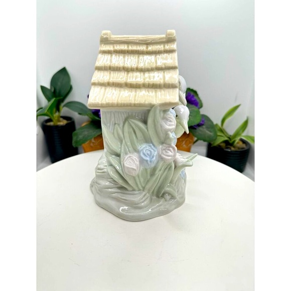 Porcelain Birdhouse Night Light Lamp With Cord & Switch - Picture 4 of 12